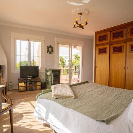 Casa Ancladero Room W Big Balcony And Lovely View Фуeнхирола Екстериор снимка