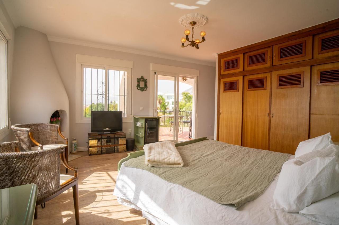 Casa Ancladero Room W Big Balcony And Lovely View Фуeнхирола Екстериор снимка